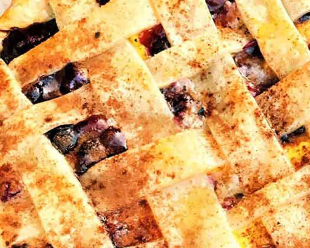 Peach and Blueberry Summer Pie