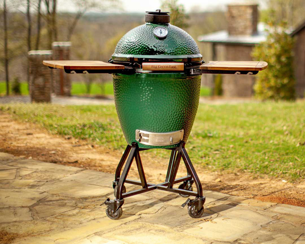 Big Green Egg Grills at Aqua Quip serving the Puget Sound from Lynwood WA to Puyallup WA.