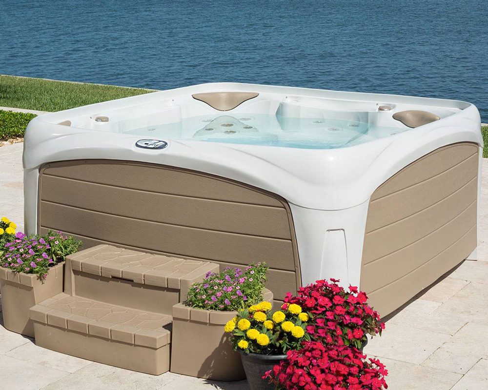 Dream Maker Spas at Aqua Quip serving the Puget Sound, from Lynwood WA to Puyallup WA.