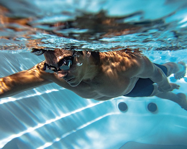 SteadySwim® buoyancy jet